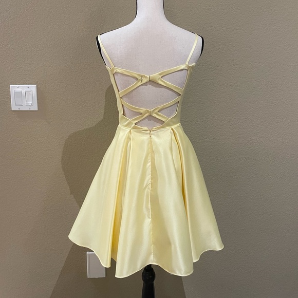 V Neck Burgundy Satin Homecoming Dress With Pockets - Picture 7 of 8